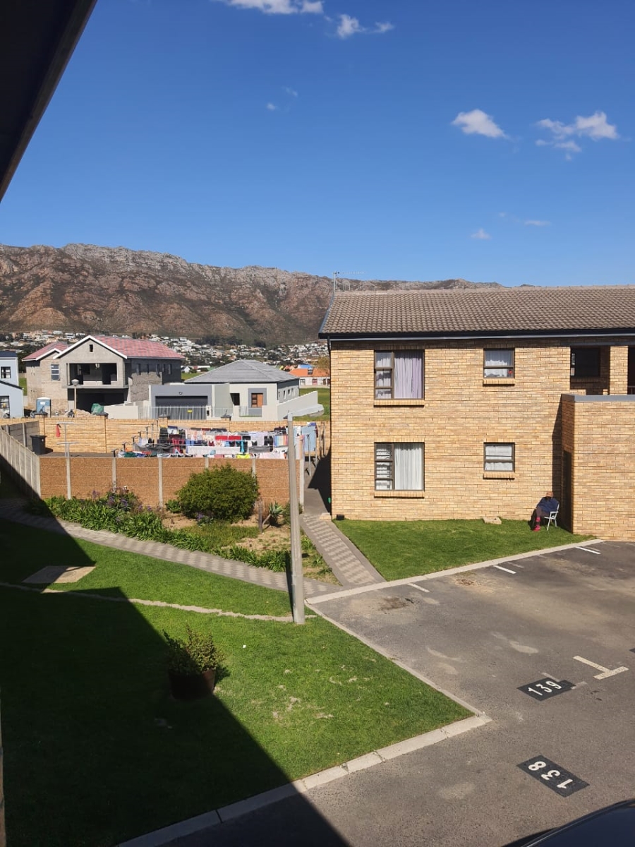 To Let 2 Bedroom Property for Rent in Gordons Bay Central Western Cape